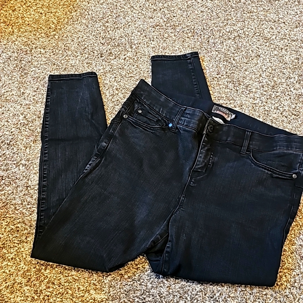 Torrid Bombshell Black skinny jeans